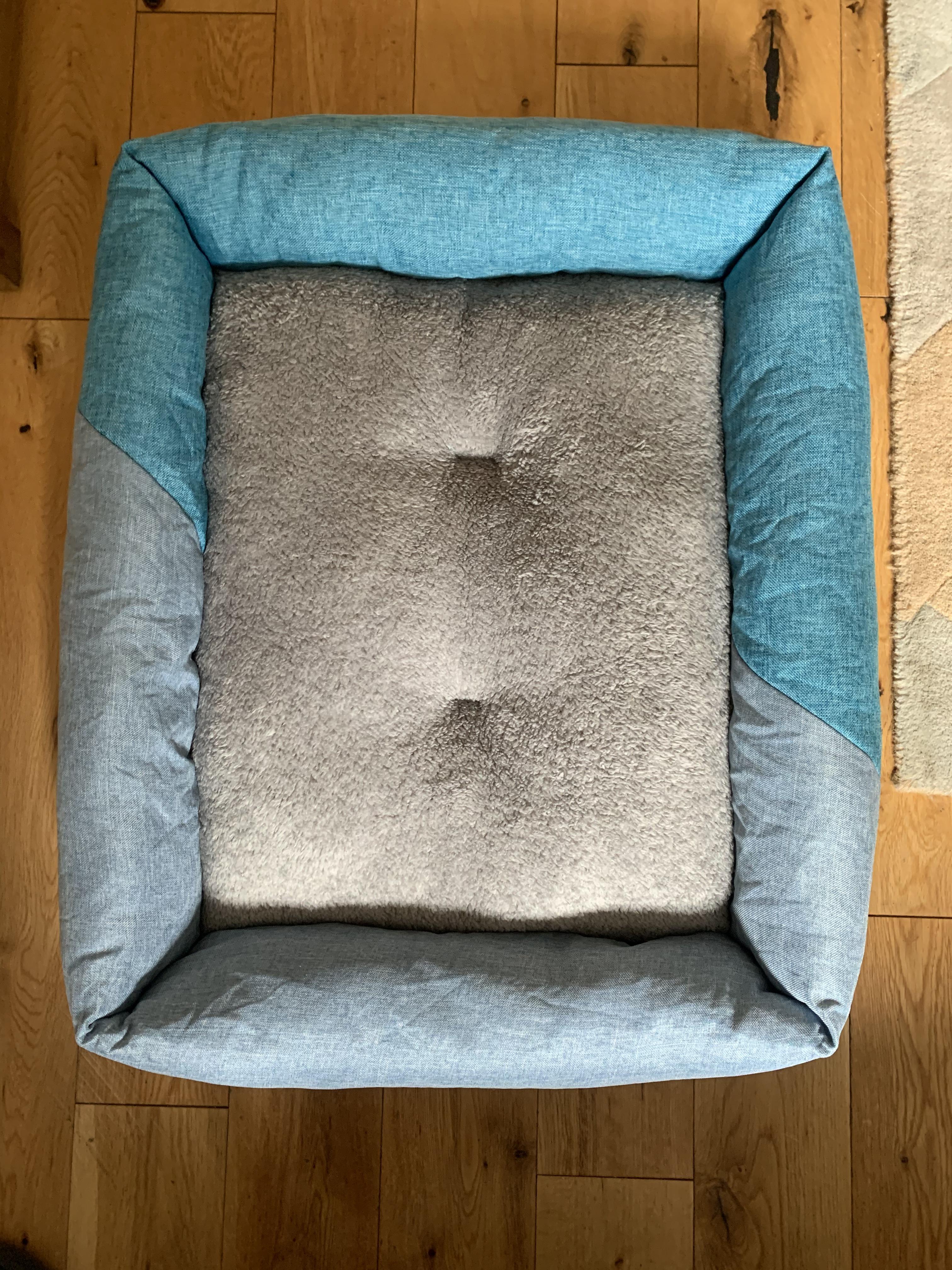Birds-eye view of anti-anxiety dog bed