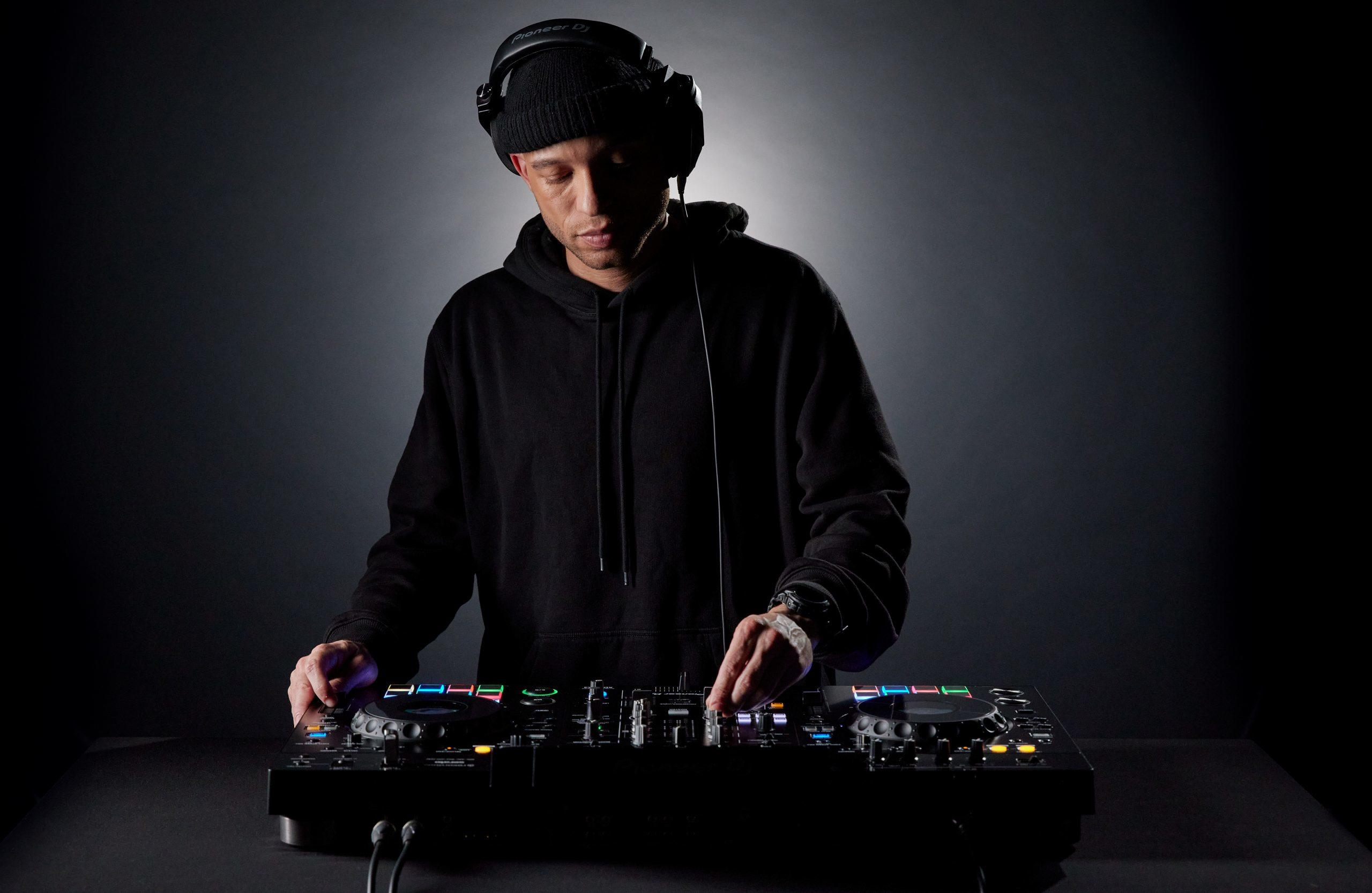 Pioneer DJ XDJ-RX3 performance
