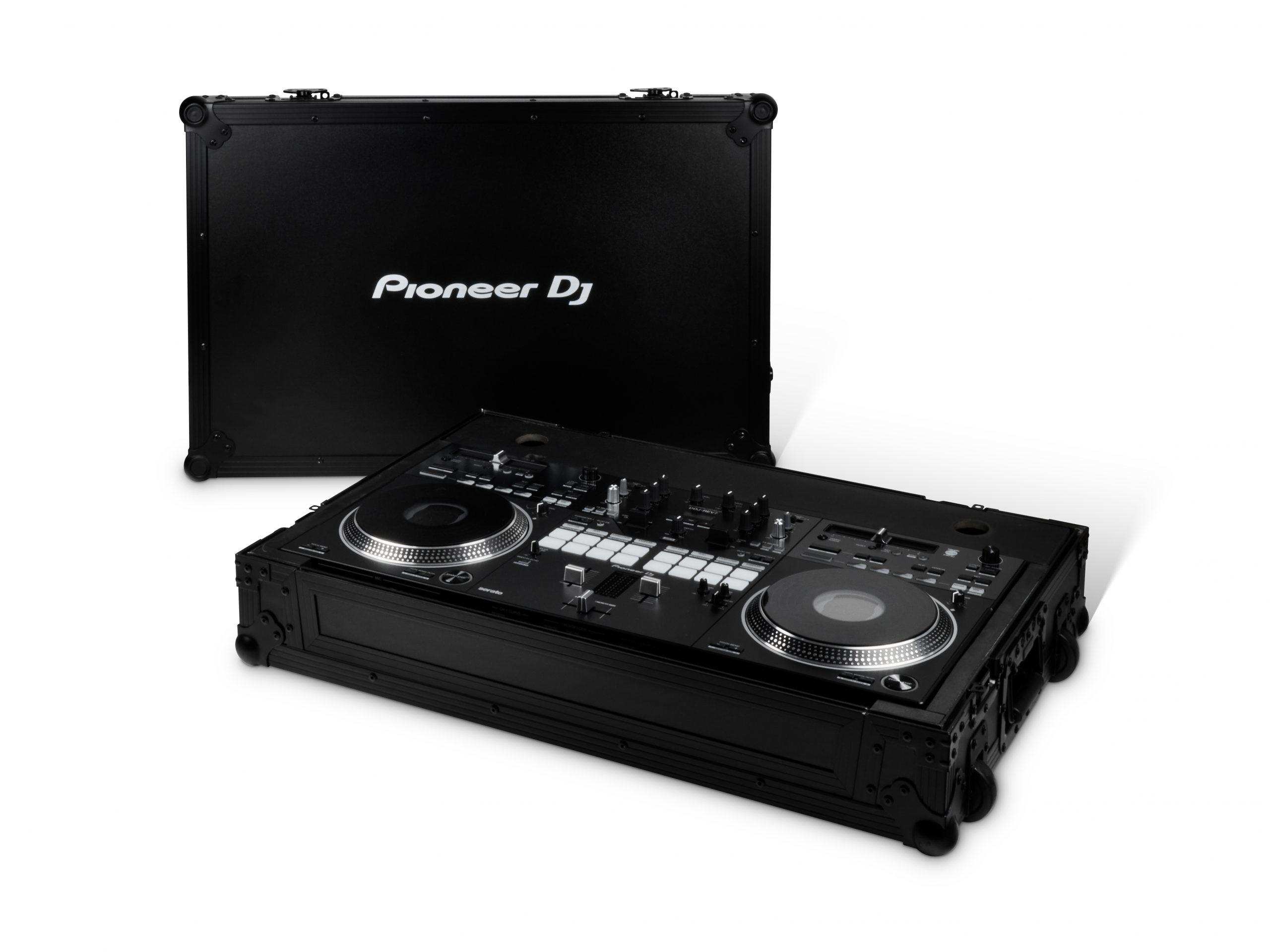 Pioneer DJ DDJ-REV7 with flight case