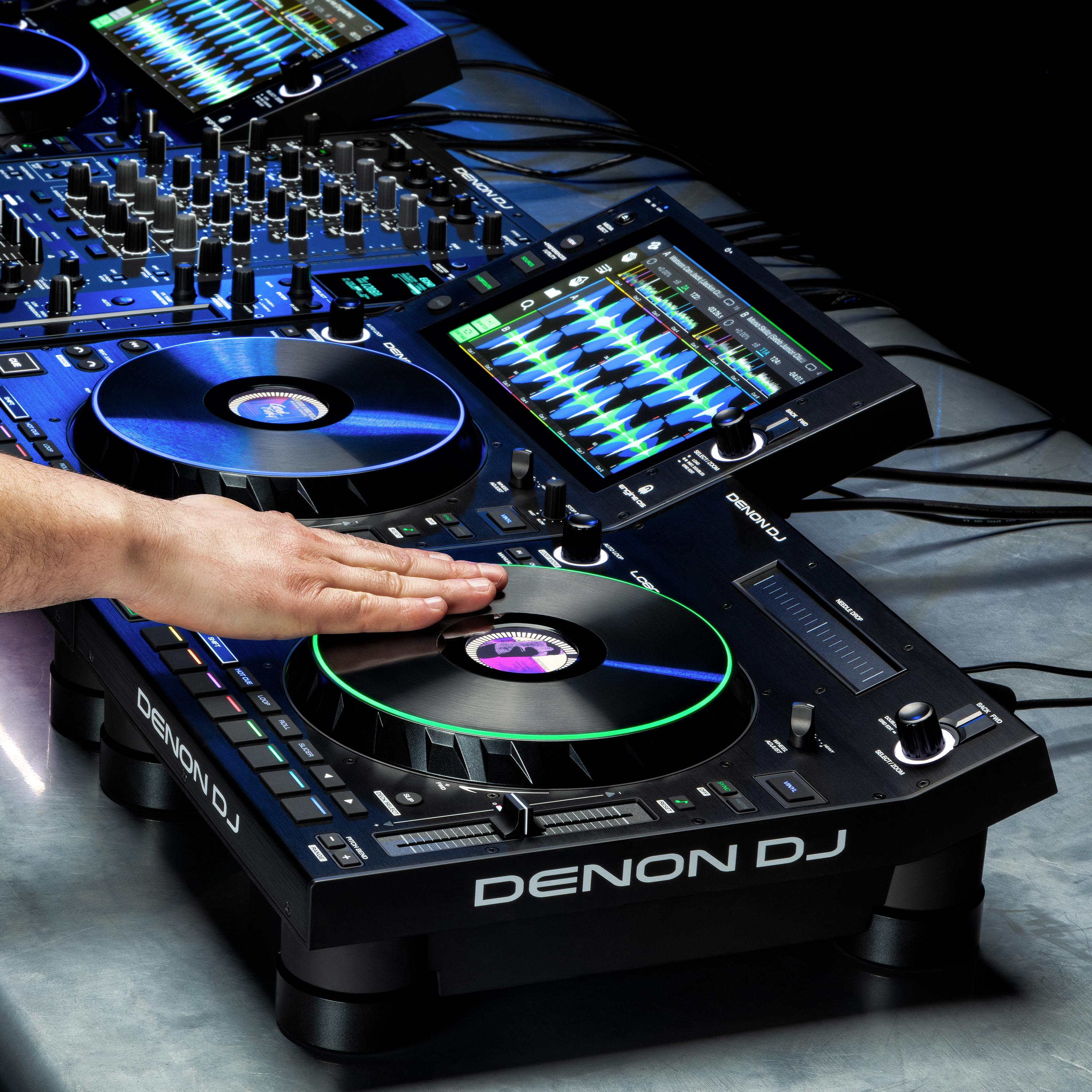Denon DJ LC6000 Lifestyle 1