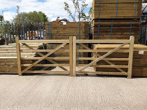 Why two field gates hung together may not make a pair.
