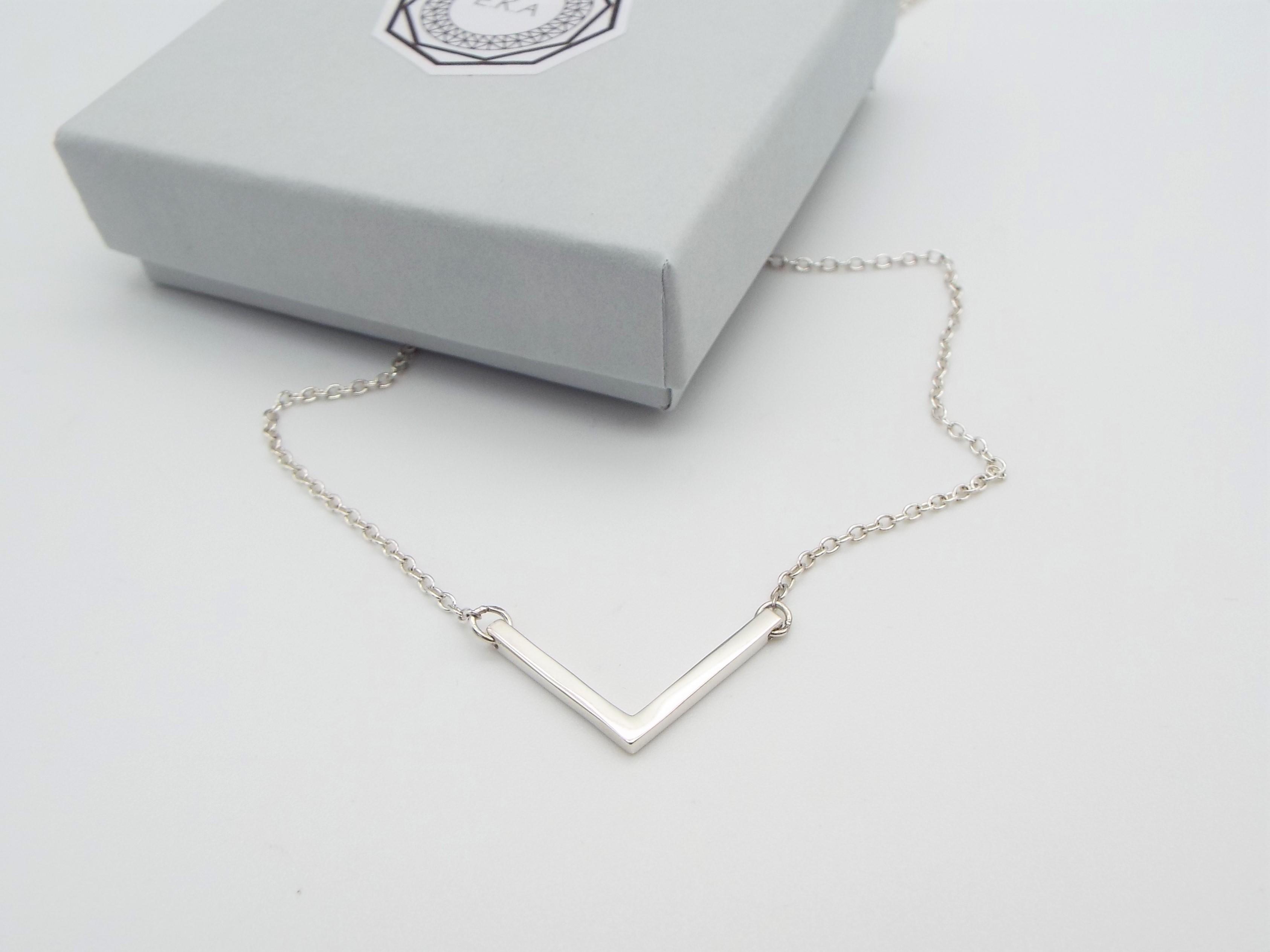 silver necklace v shaped