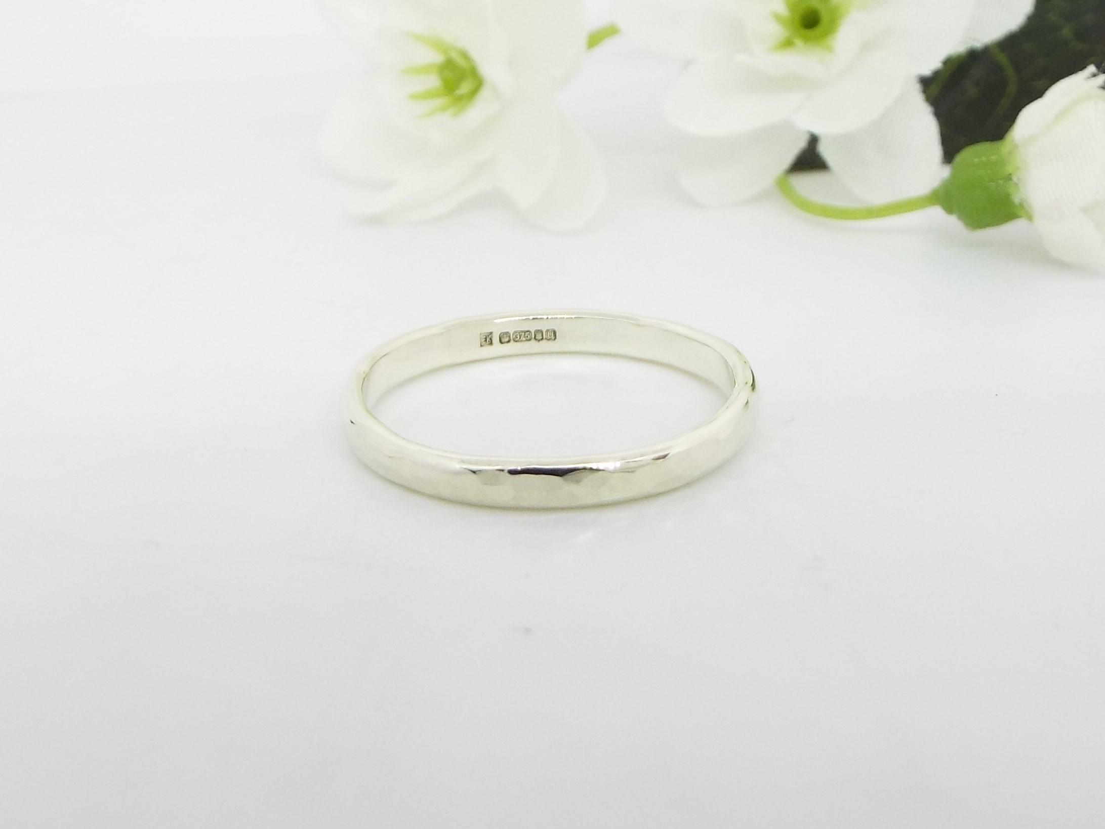 9ct white gold wedding ring for her