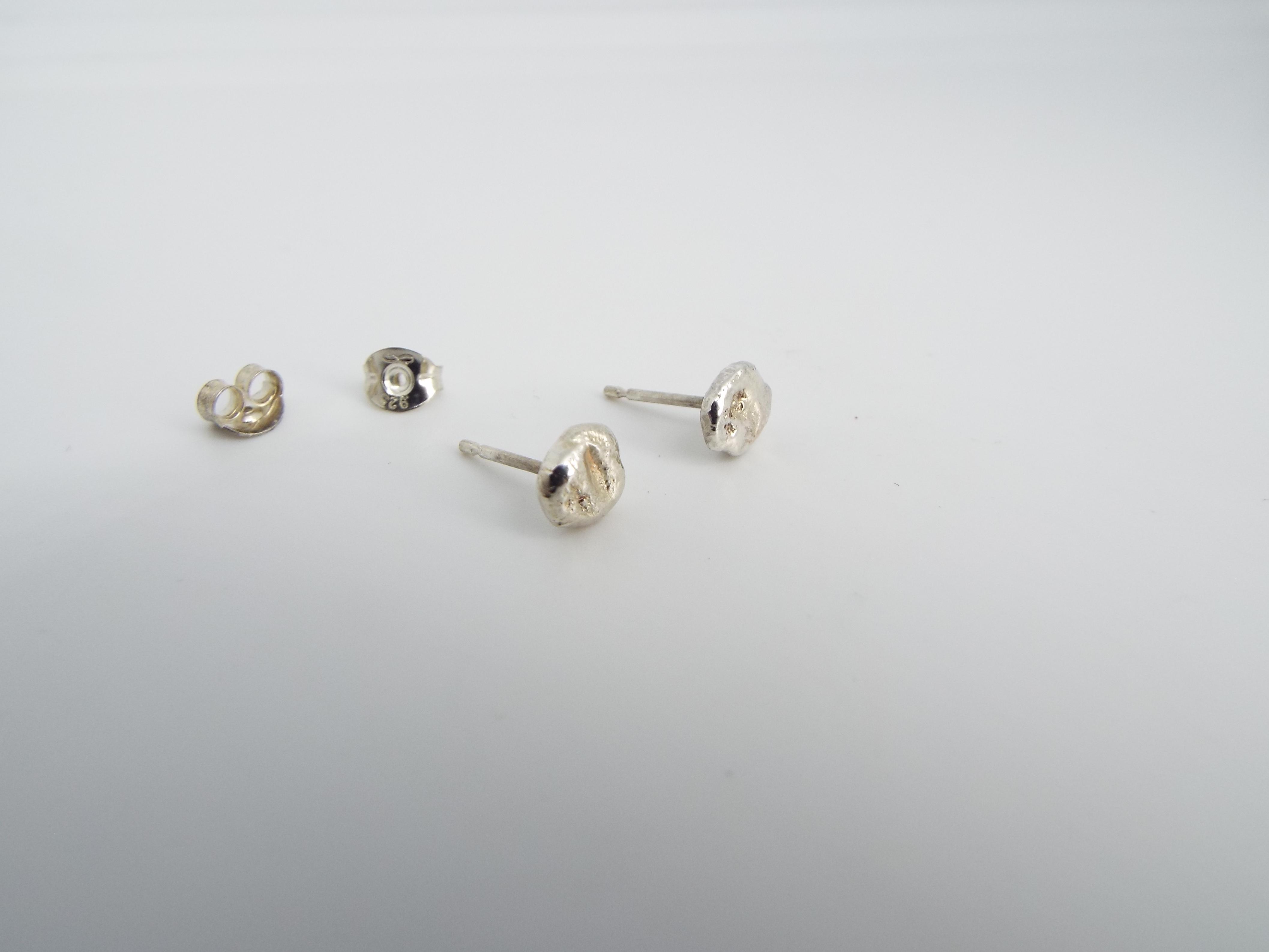 recyled sterling silver textured stud earrings