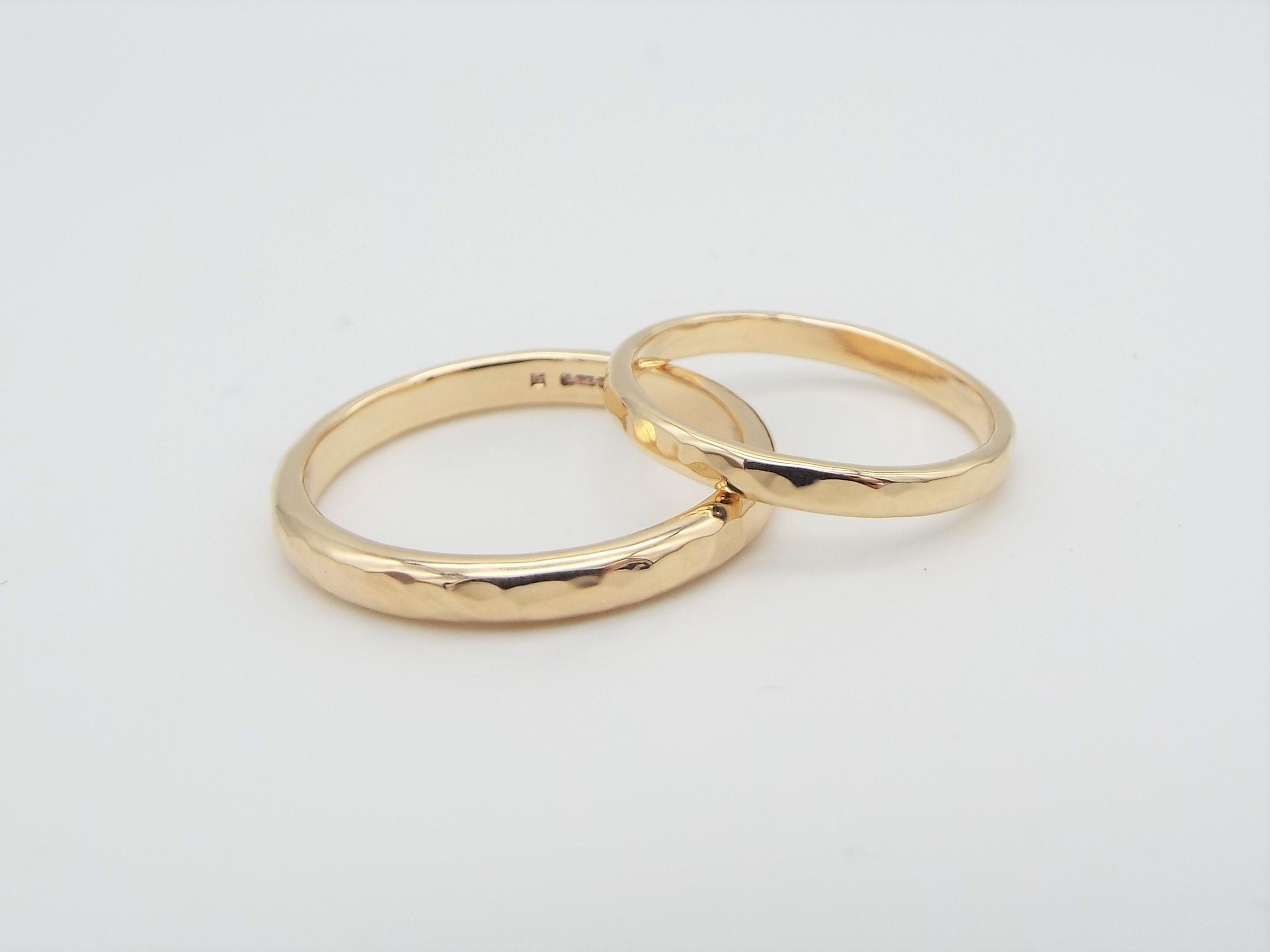 hammered finish matching gold wedding rings