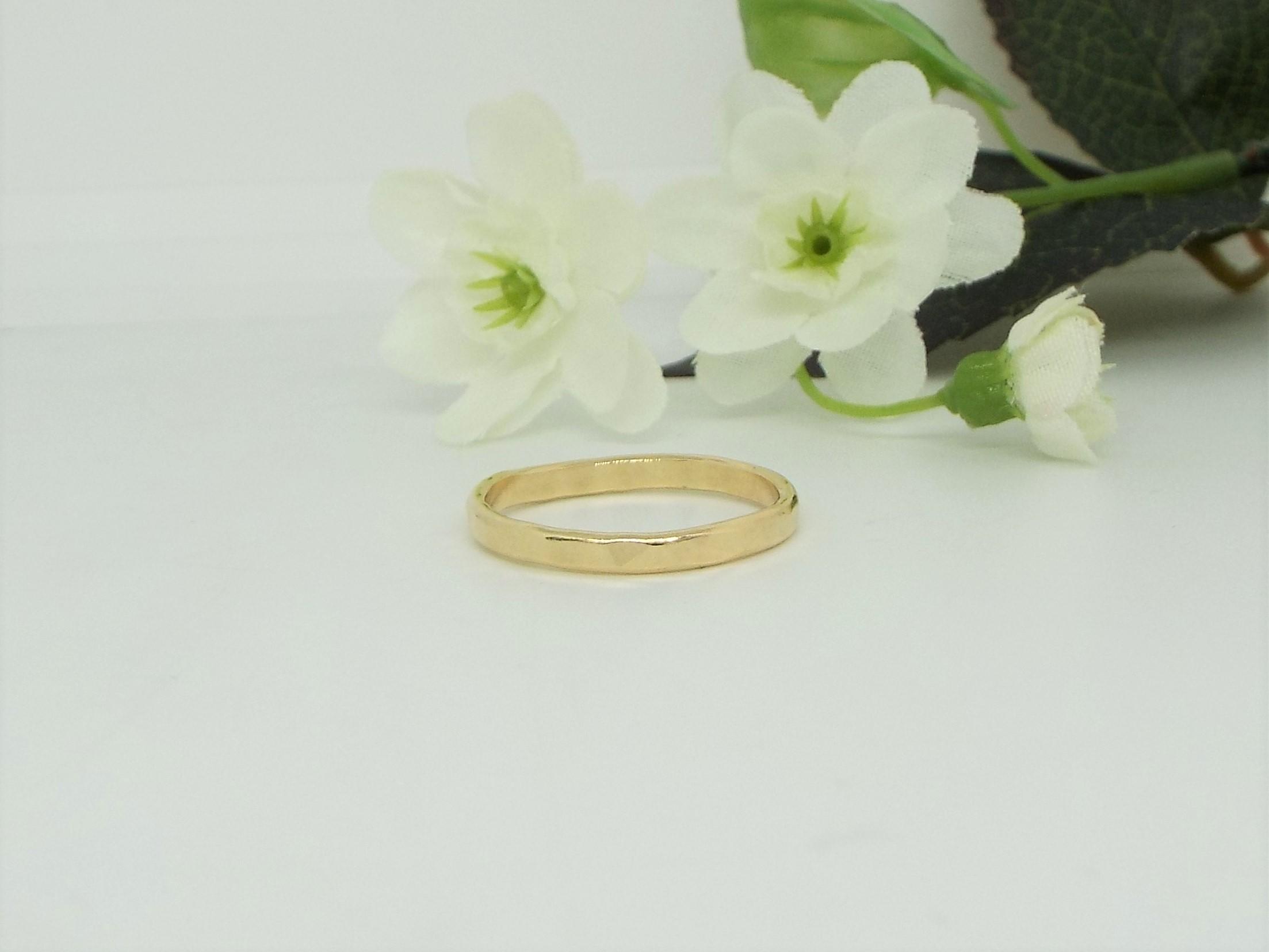 hammered gold wedding ring
