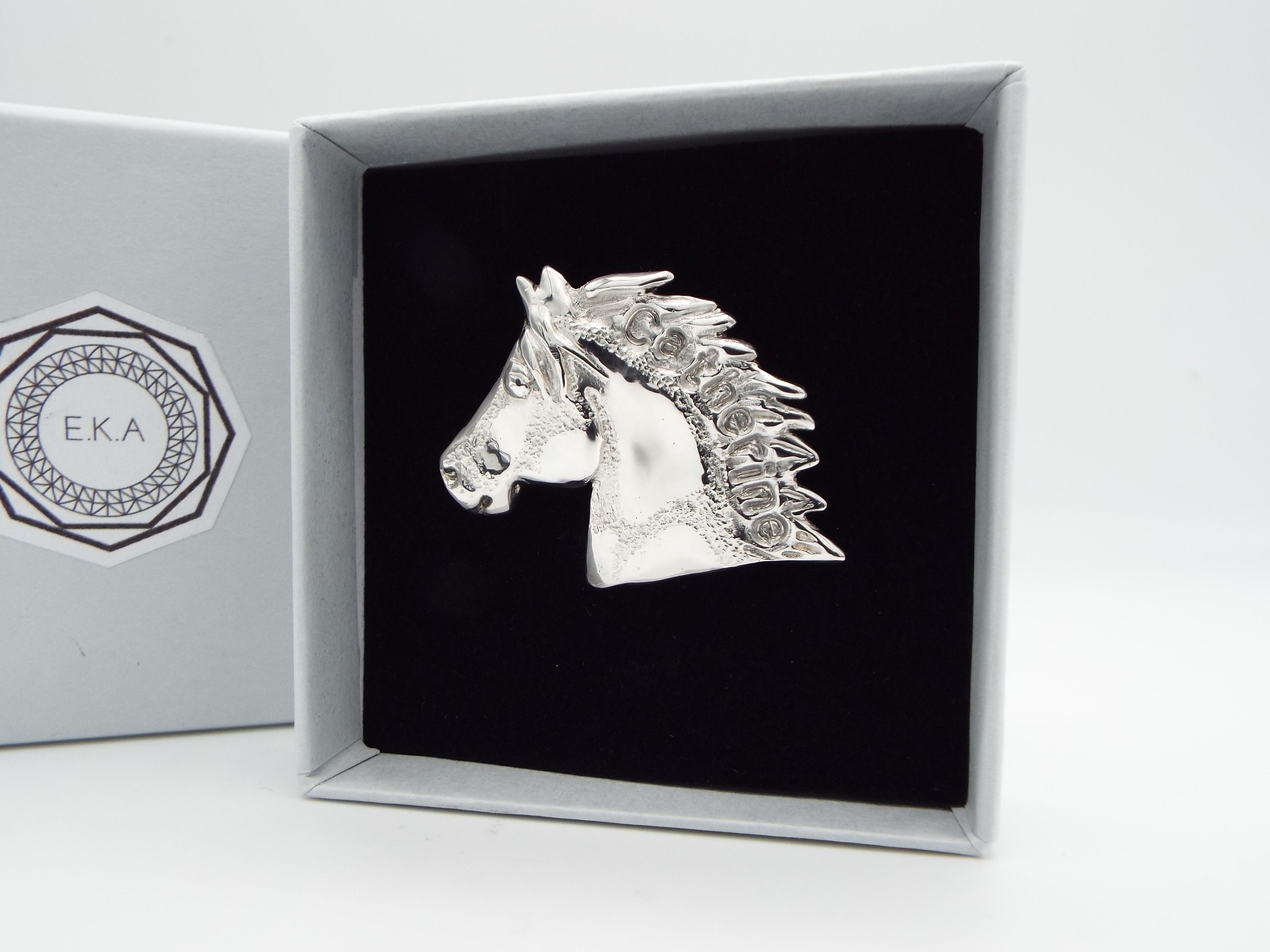 Horse Head brooch - Cast in sterling silver