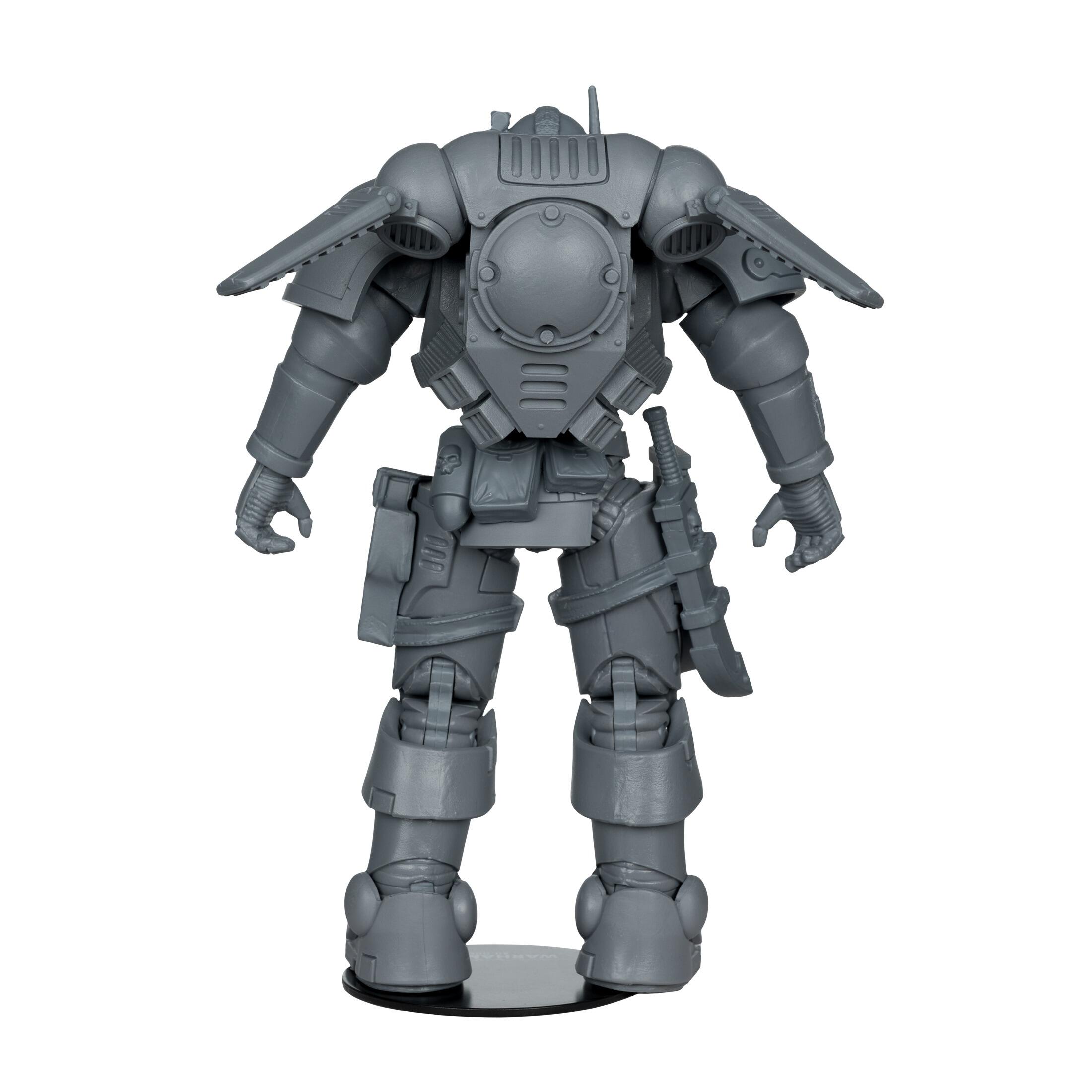 Warhammer 40,000 7 Inch Scale Action Figure Wave 11 - Ultramarines ...