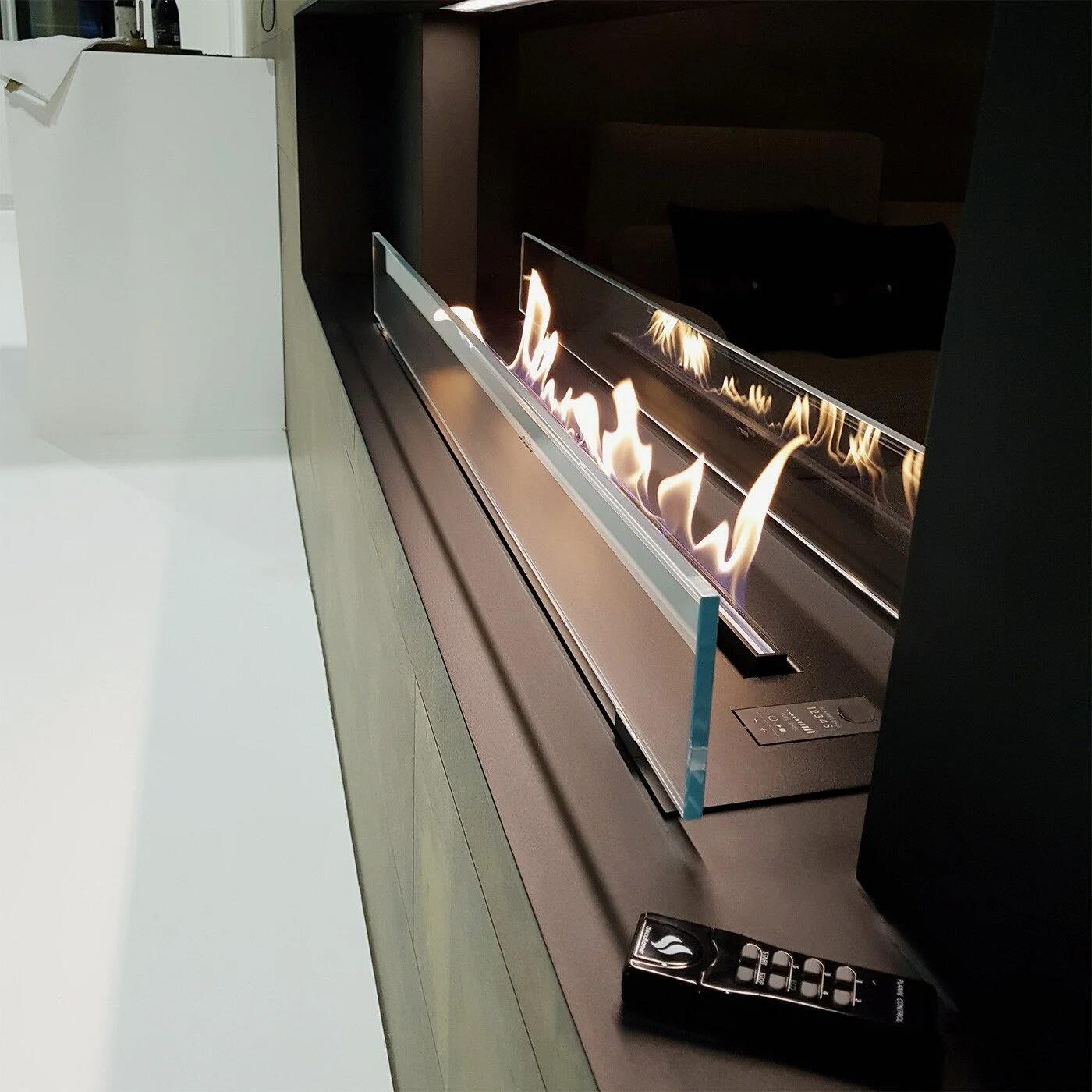 Montreal Panorama fire with sliding glass and remote control