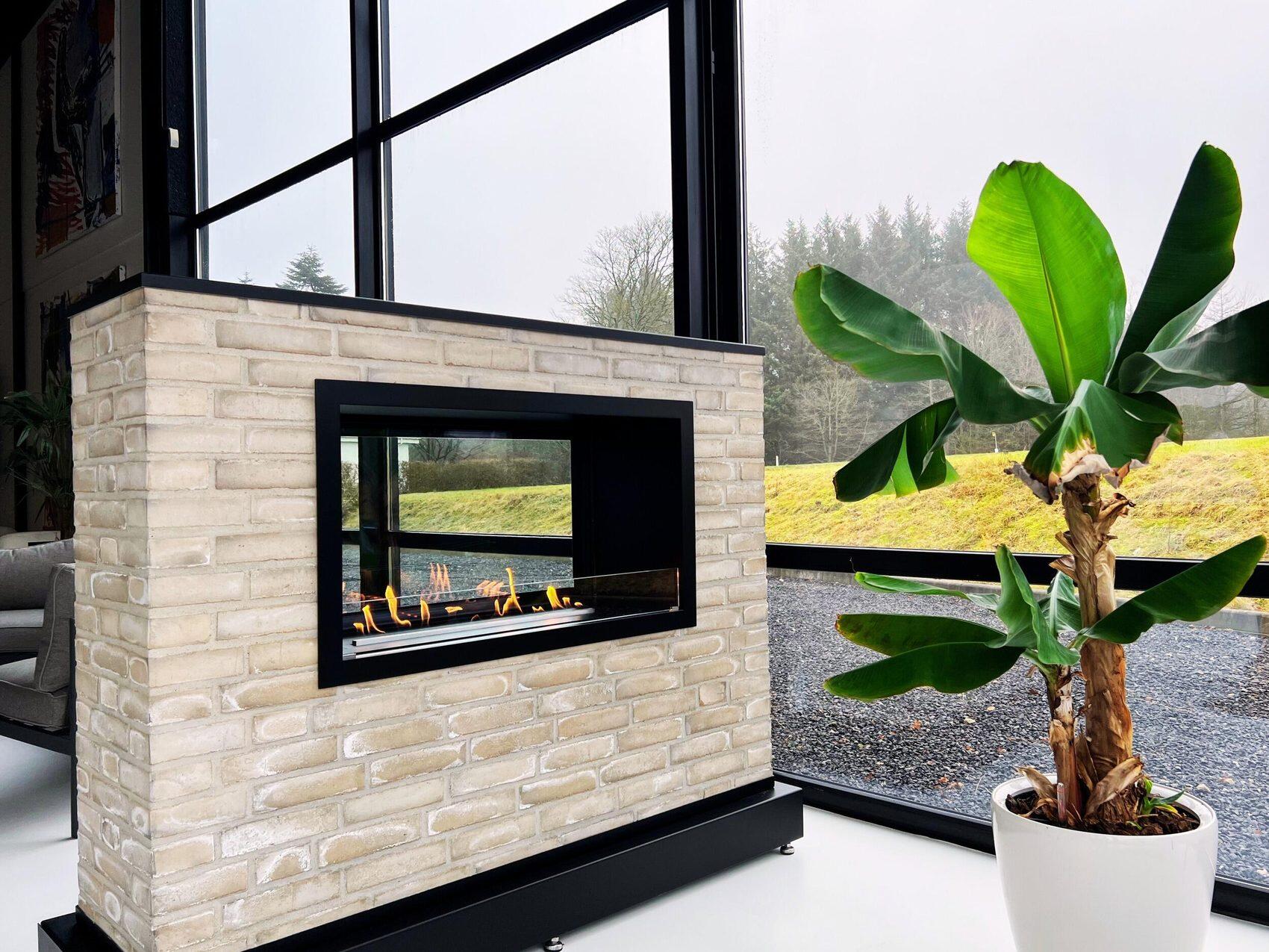 Decoflame Montreal Clear bio-ethanol fire installed in a living room