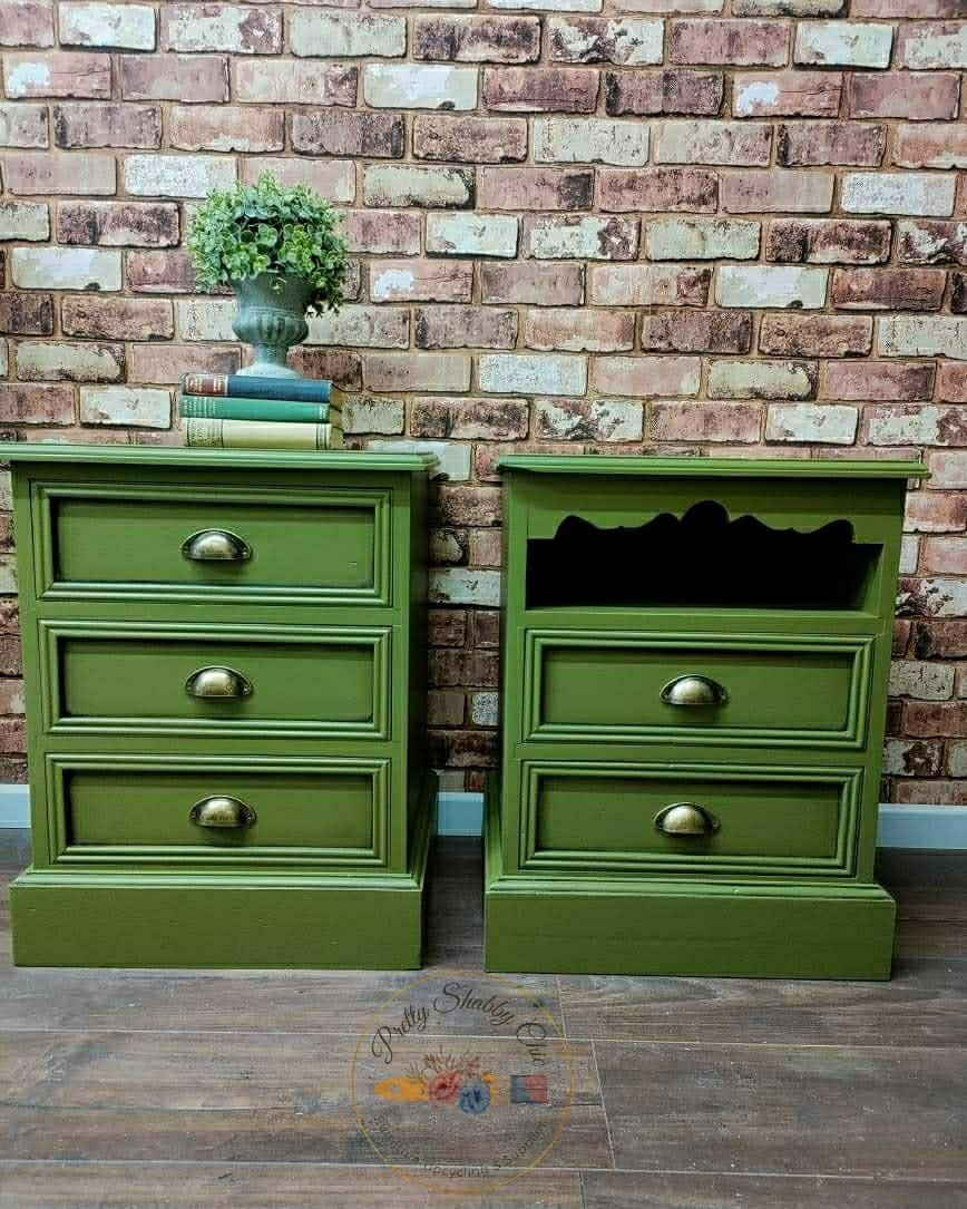 Classic Green Bedside Set