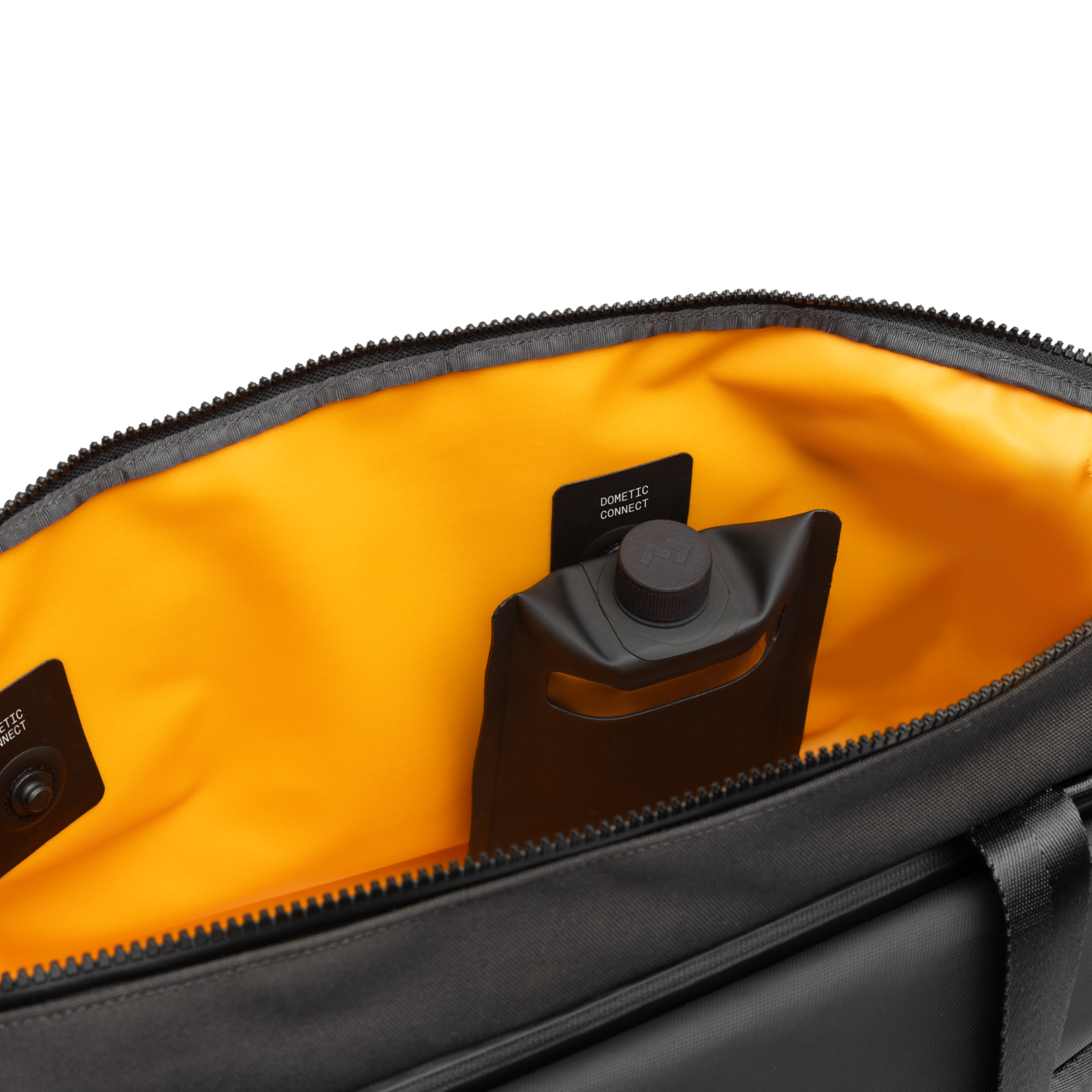 Dometic Unrestricted Tote Domeic Connect