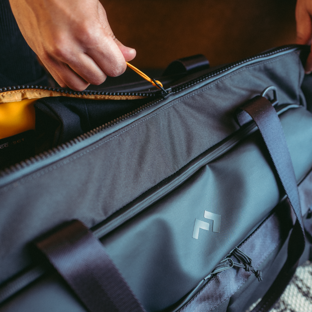 Dometic Unrestricted Duffle Bag Zip