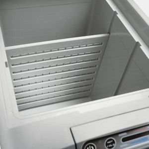 DOMETIC TROPICOOL TCX 35 Thermoelectric Coolbox interior
