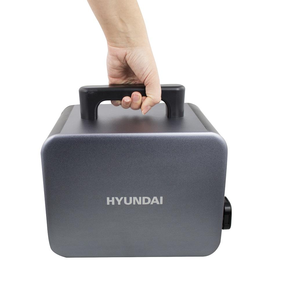 Hyundai HPS-300 Portable Power Bank carrying