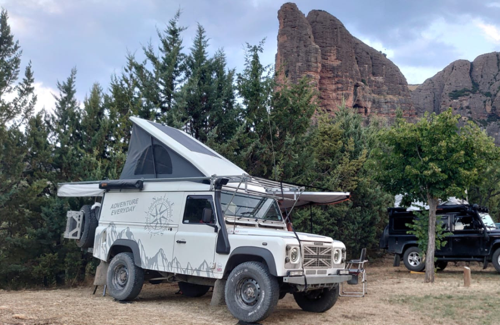 Drivelodge Lifting Pop Top Roof Defender 110
