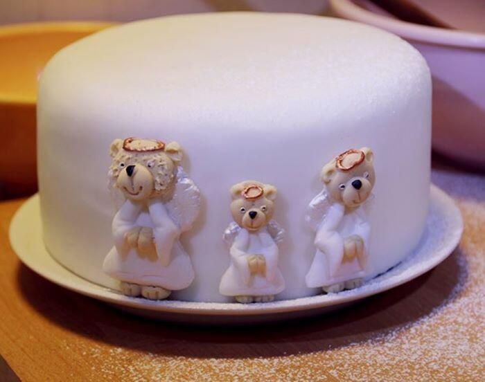 https://cdn.ecommercedns.uk/files/1/253901/9/38967599/cabst3-03-three-teddy-angels-customer-cake-700_large.jpg