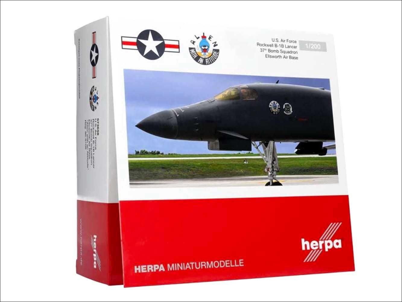 Rockwell B-1B Lancer US Air Force Model 1:200