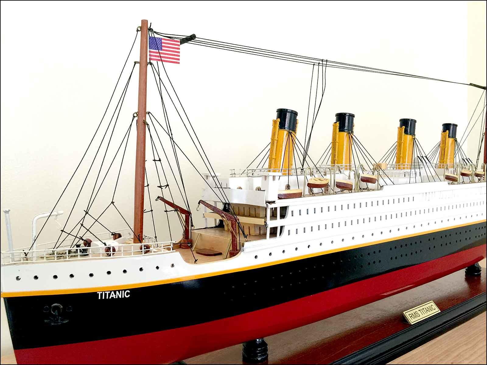 Titanic model ship