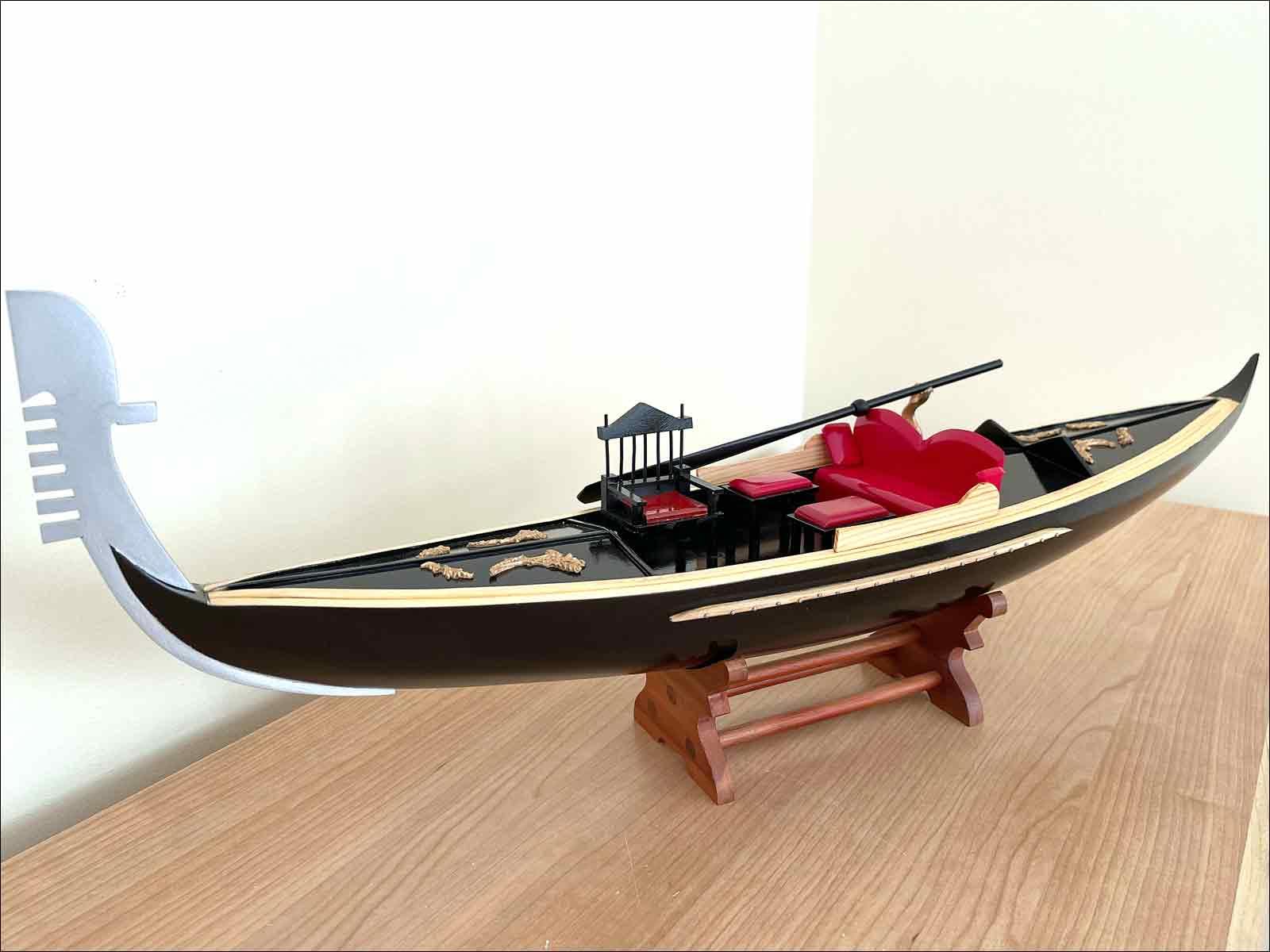 romantic Italian gondola boat model