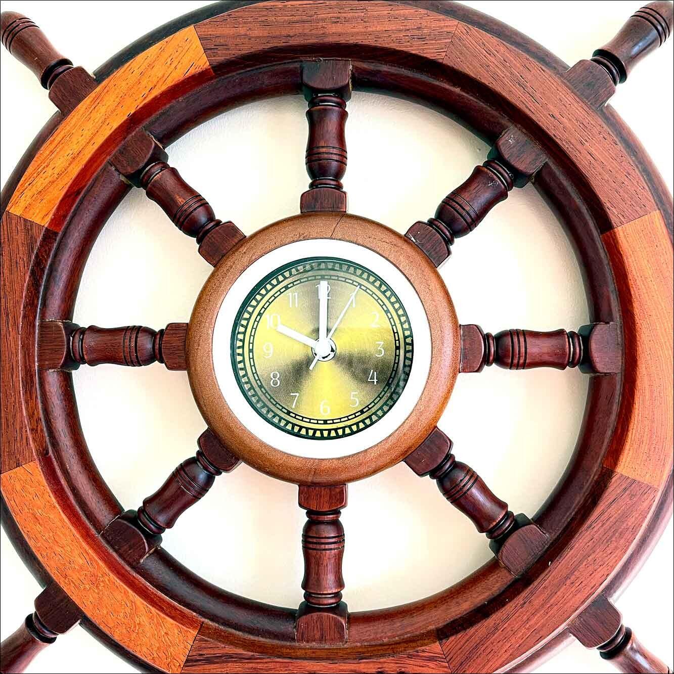 Boat steering wheel clock