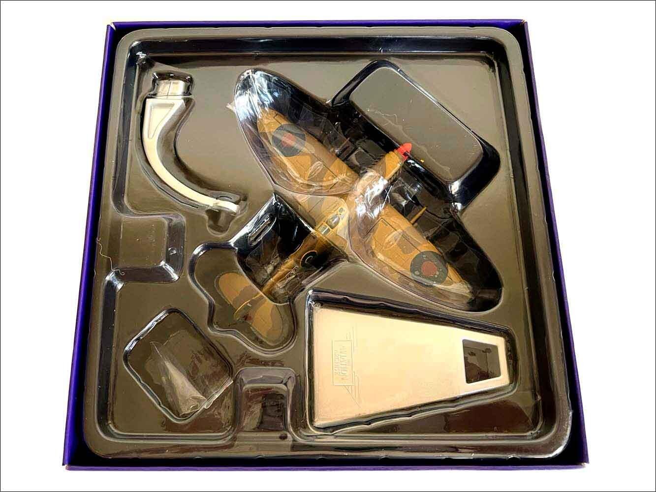 1 72 WW2 Spitfire RAF Supermarine desktop model