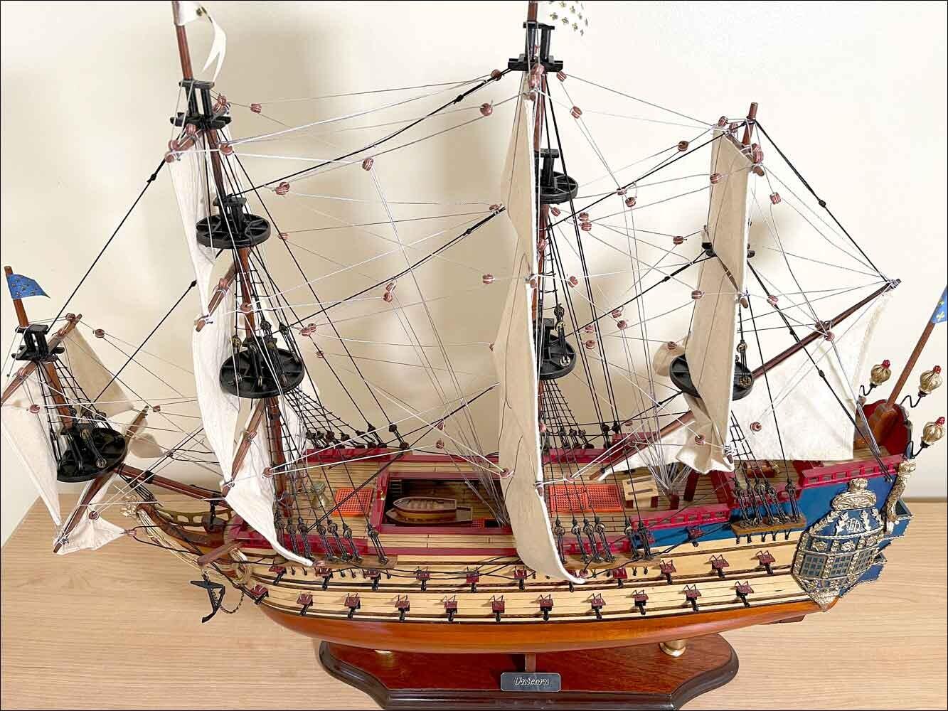 Model Sailing Ship Tintin