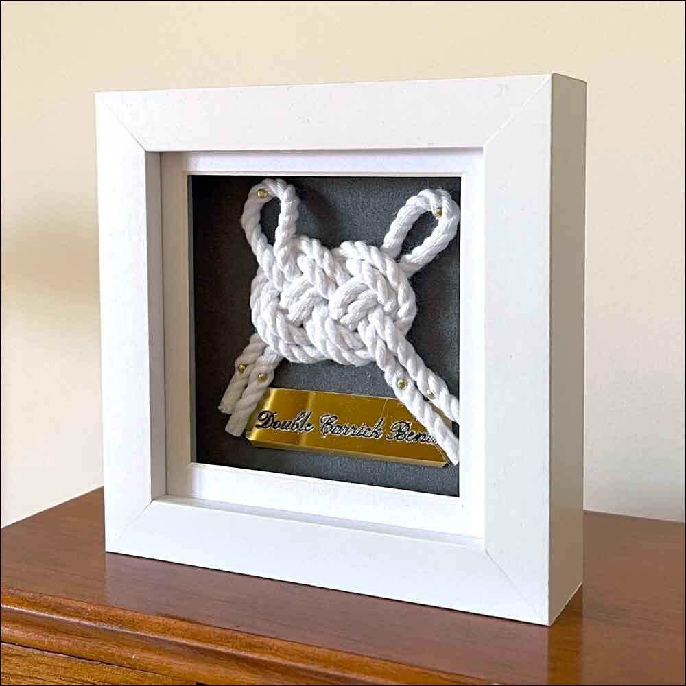 Nautical knot for maritime themed weddings