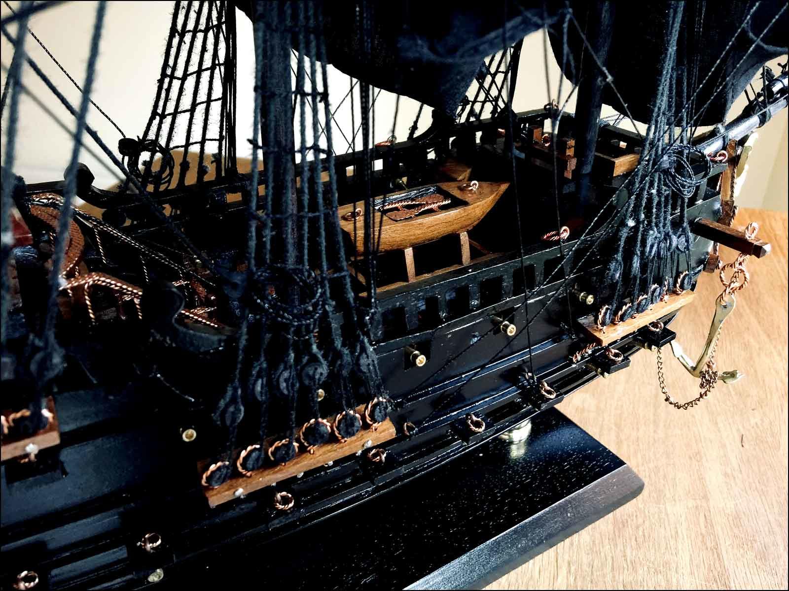 The Black Pearl : fictional model ship in Pirates of the Caribbean