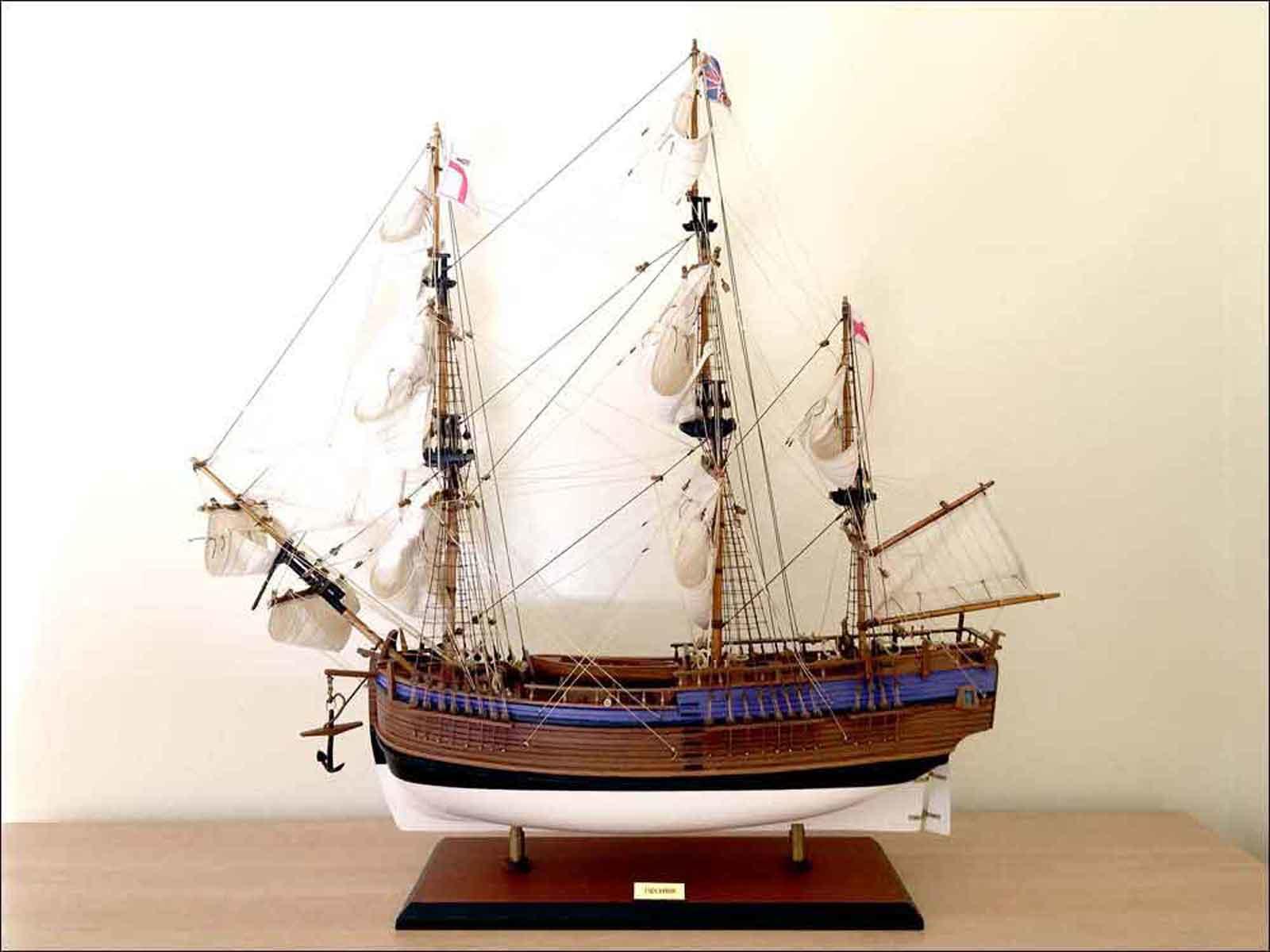 Cook's Endeavour ship model