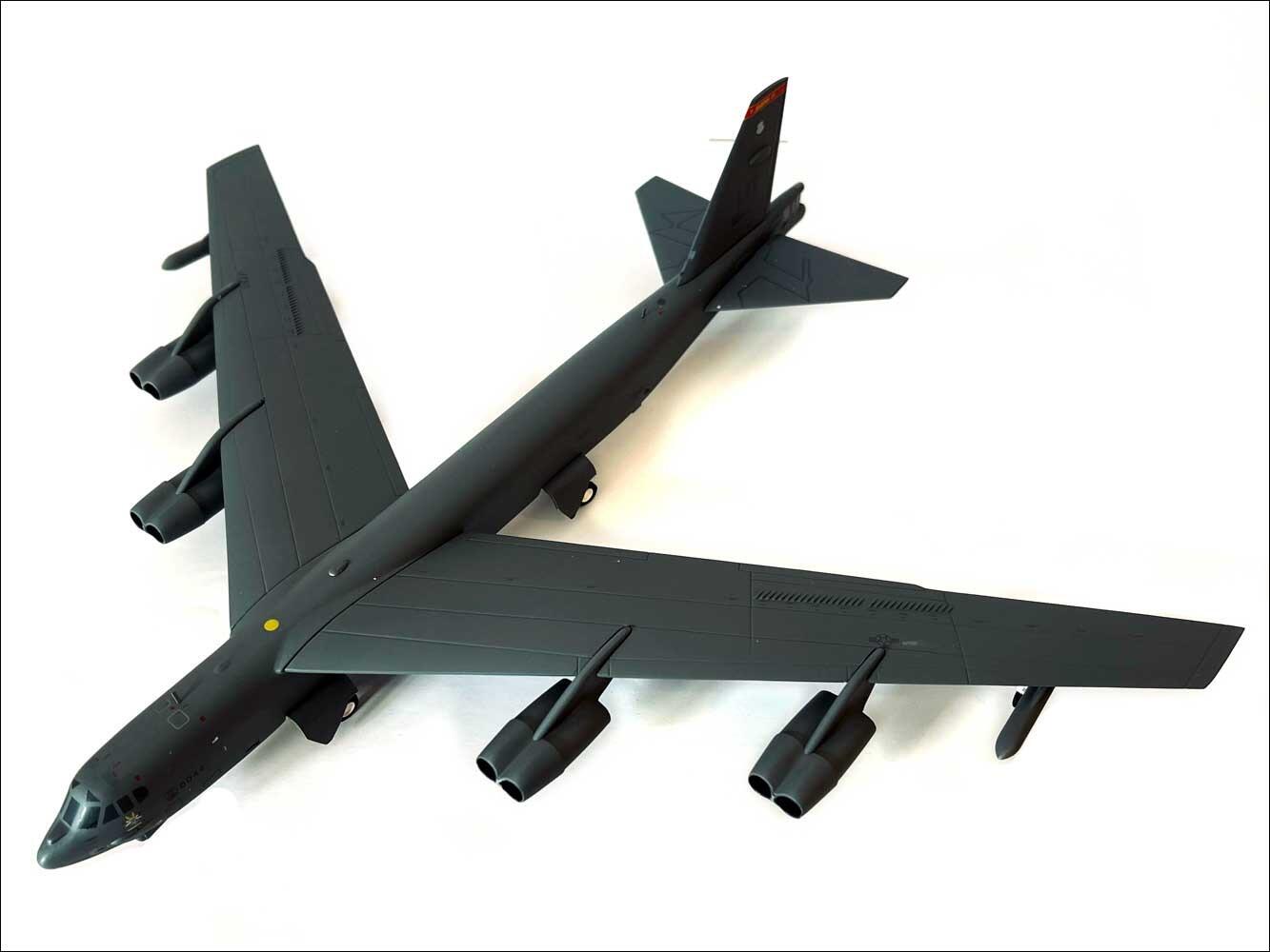 Boeing B-52H Stratofortress USAF 60-0044 Diecast Model Aircraft