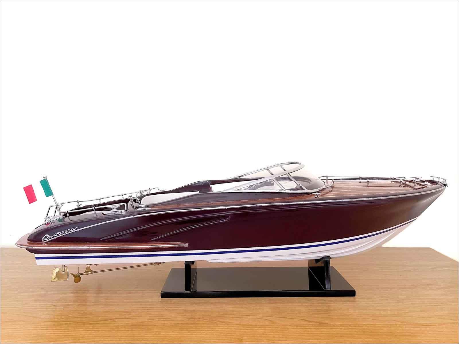 model Rivarama boat