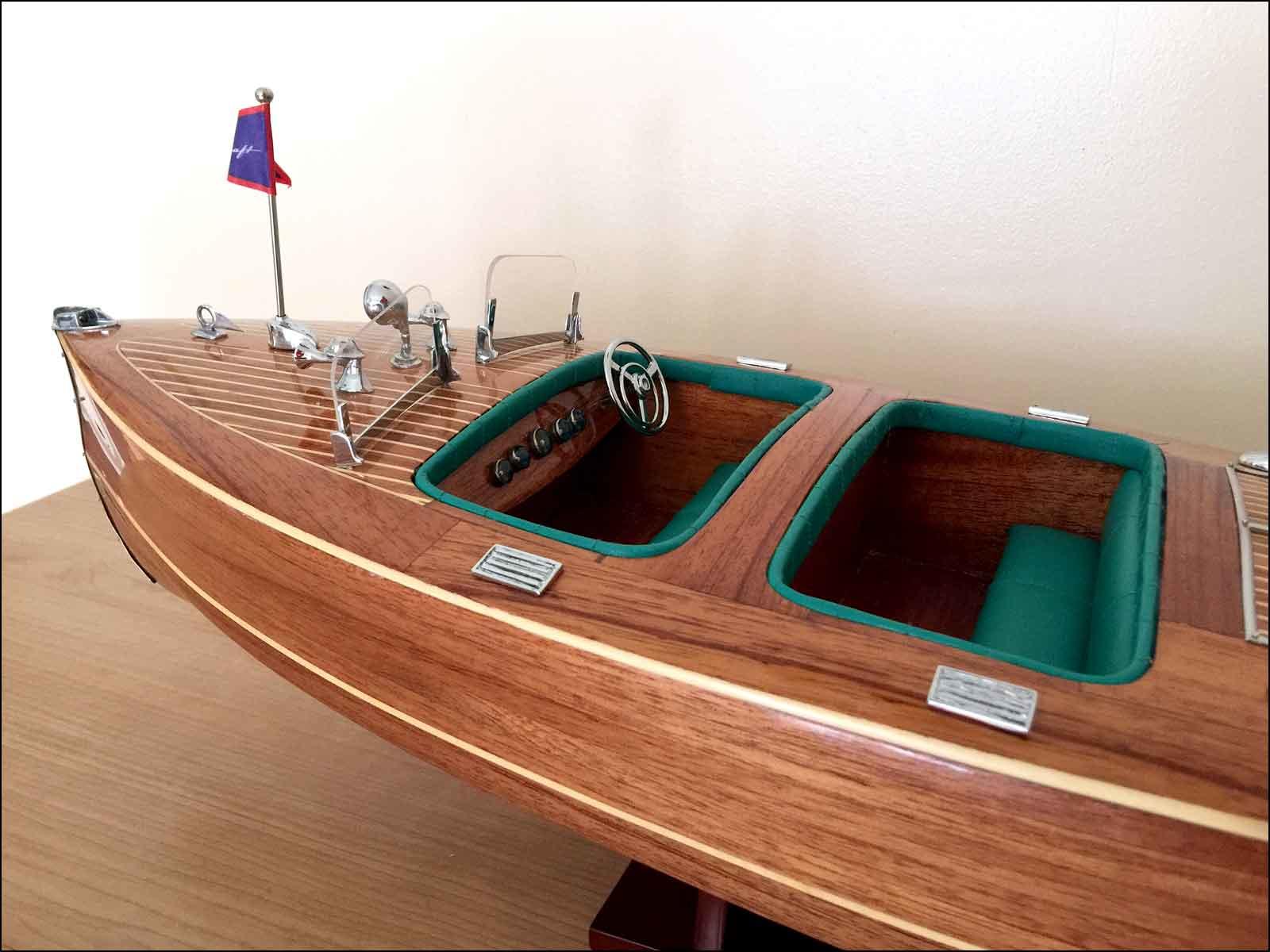 model boat wood Chris Craft