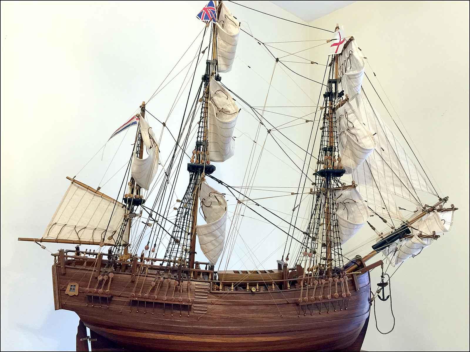 scale model ships HMS Endeavour