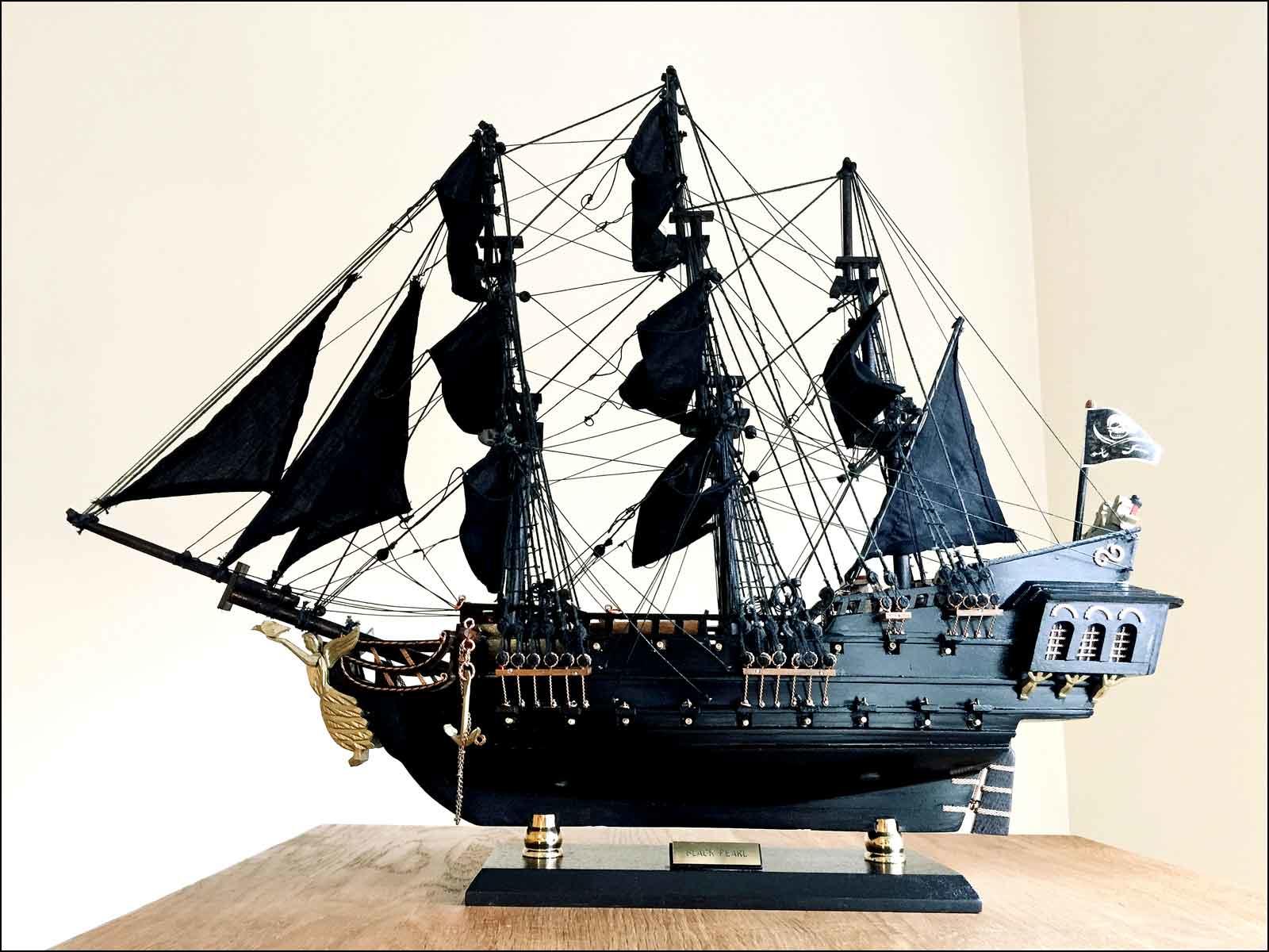 The Black Pearl : fictional model ship in Pirates of the Caribbean