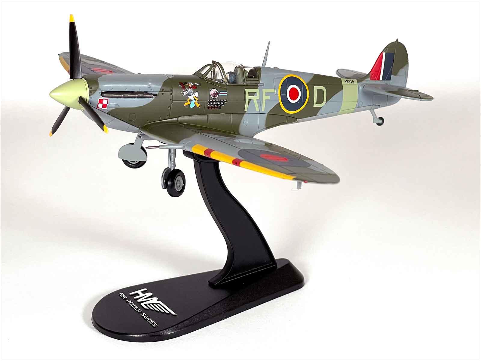RAF Kemble Air Show Spitfire Airplane Model 1:48