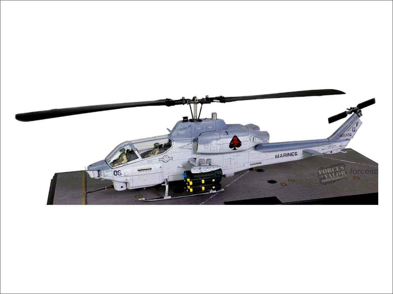 1:48 Forces of Valor model helicopter US Marines