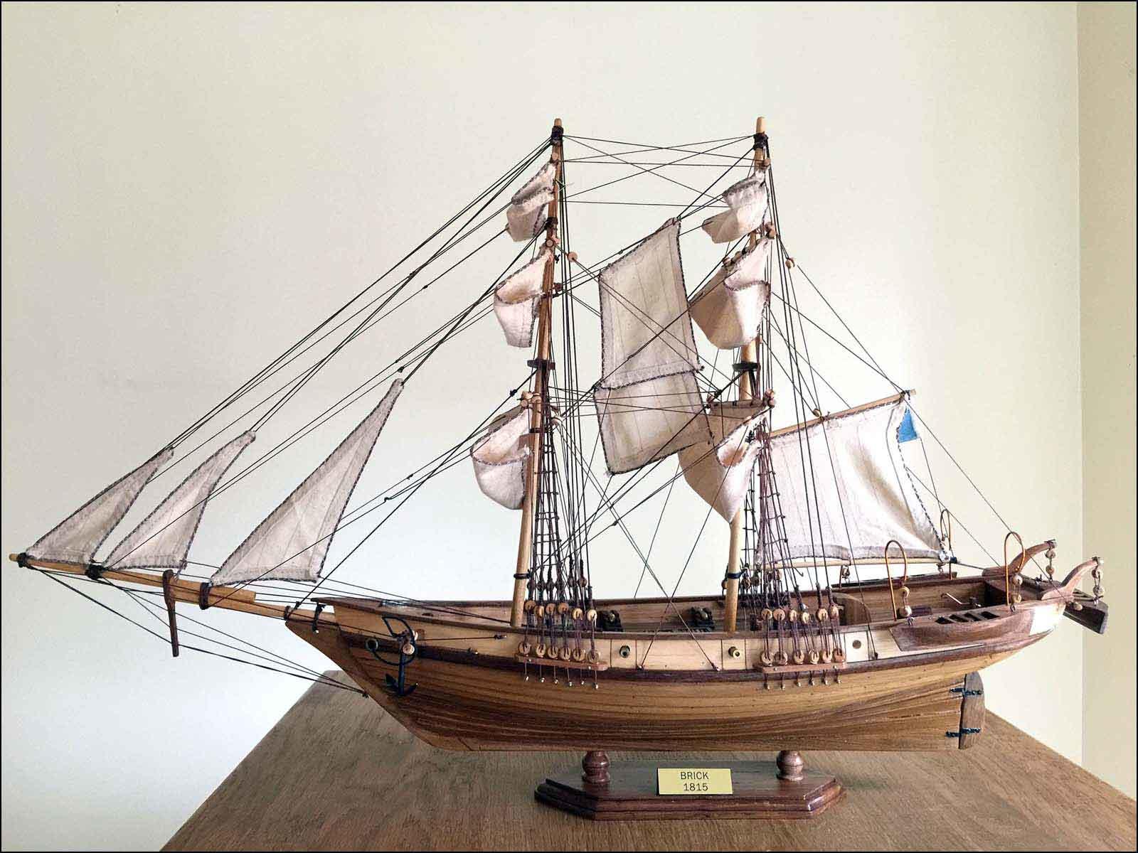 Brick Negrier slave model ship