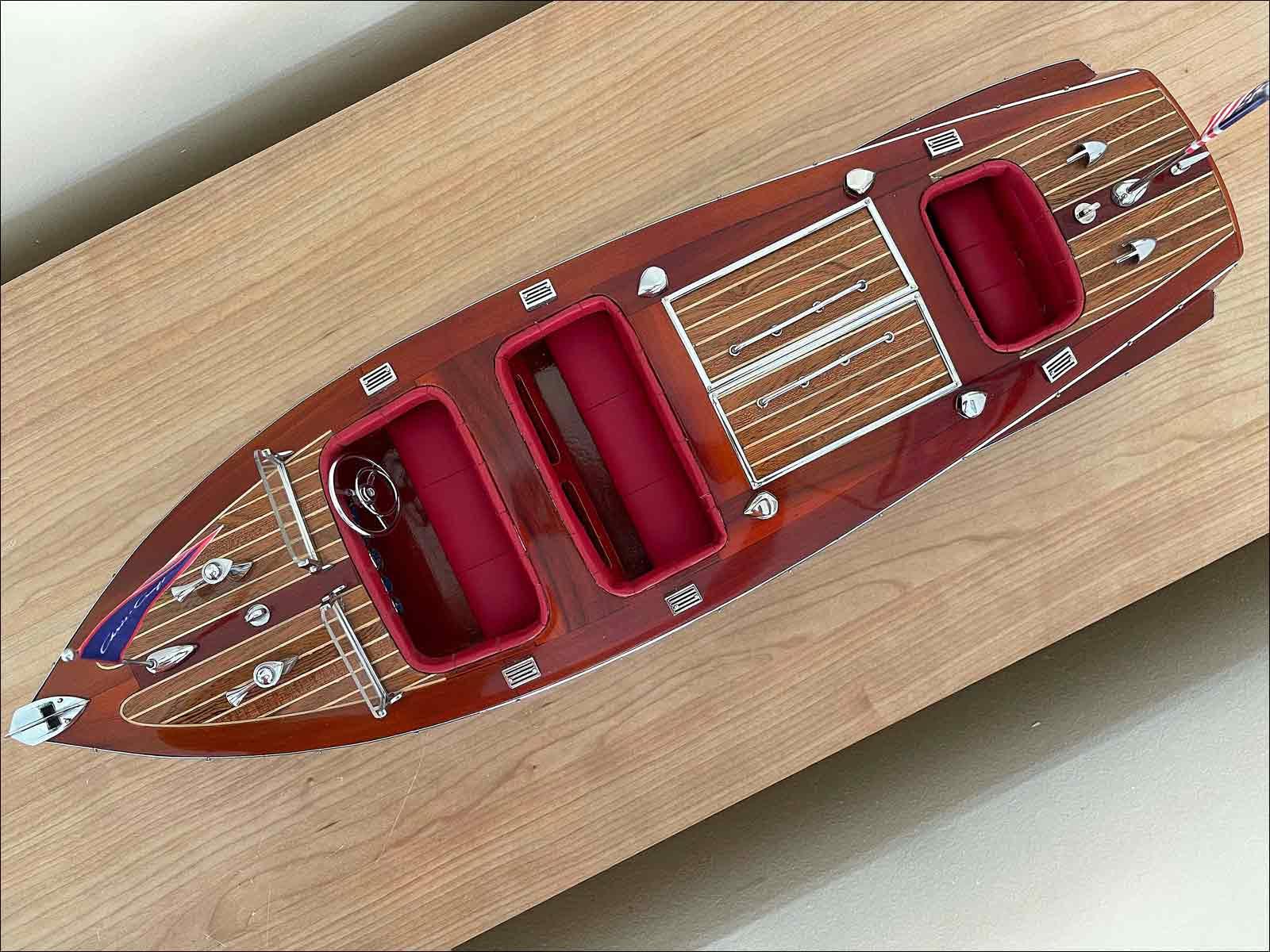 Chris Craft small scale model boat