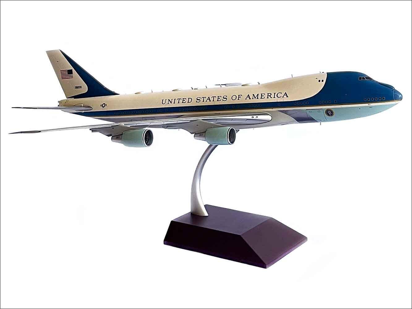 USAF Boeing 747 model for display