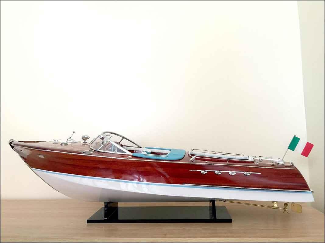 Riva Aquarama model yacht