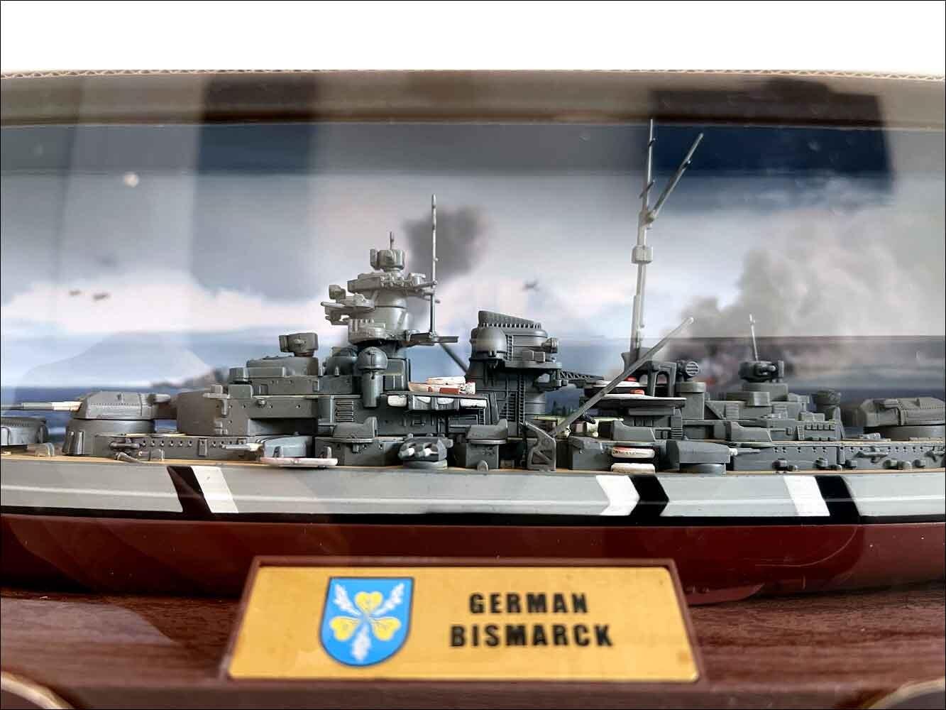 1:700 Bismarck Model Ship