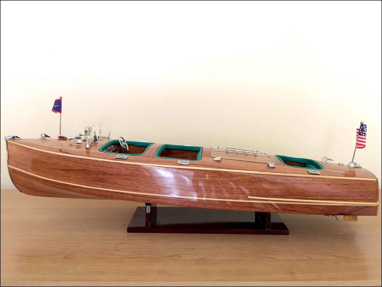 fully built Chris Craft model boat