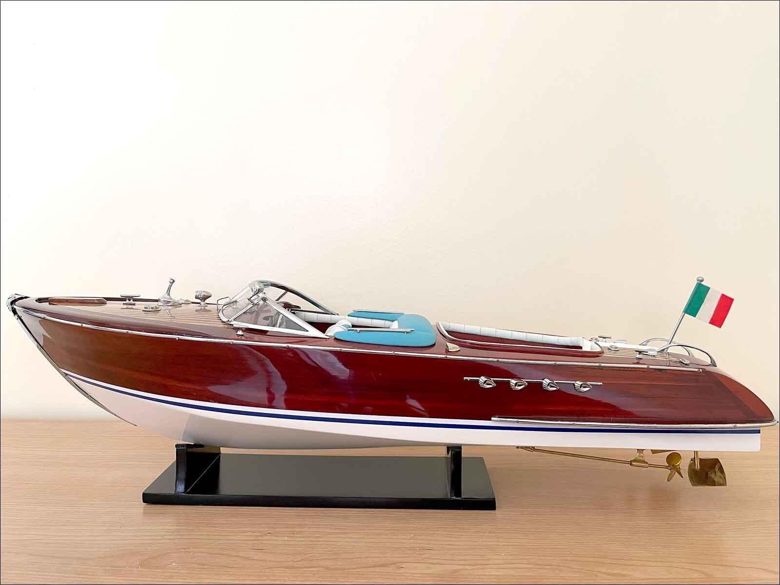 Riva Aquarama Model Yacht (67cm) | Fully Assembled Model Yacht