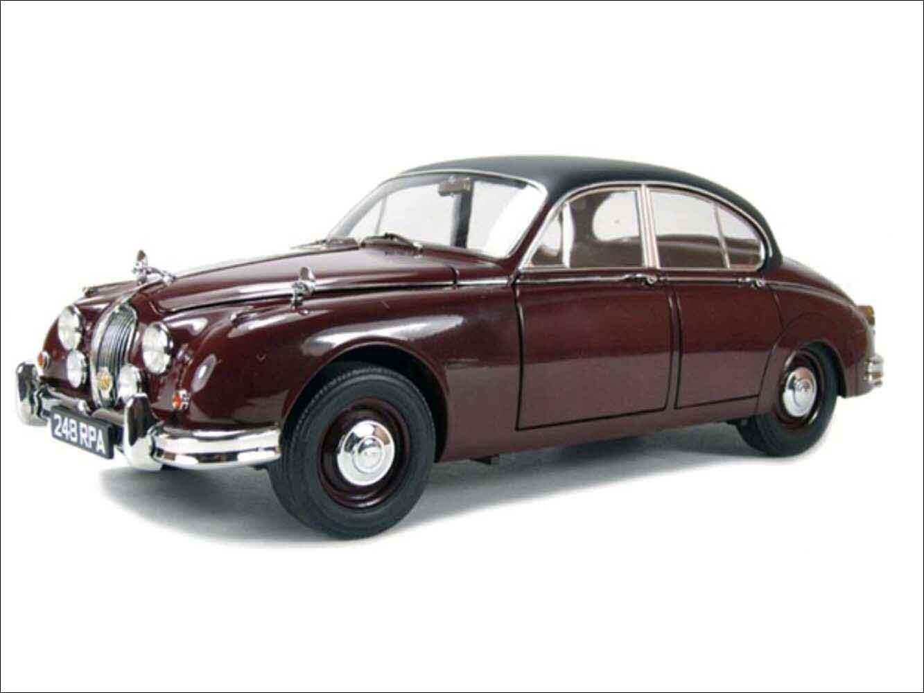 Jaguar MKII Burgundy | Black Roof Famous Detective 1:43