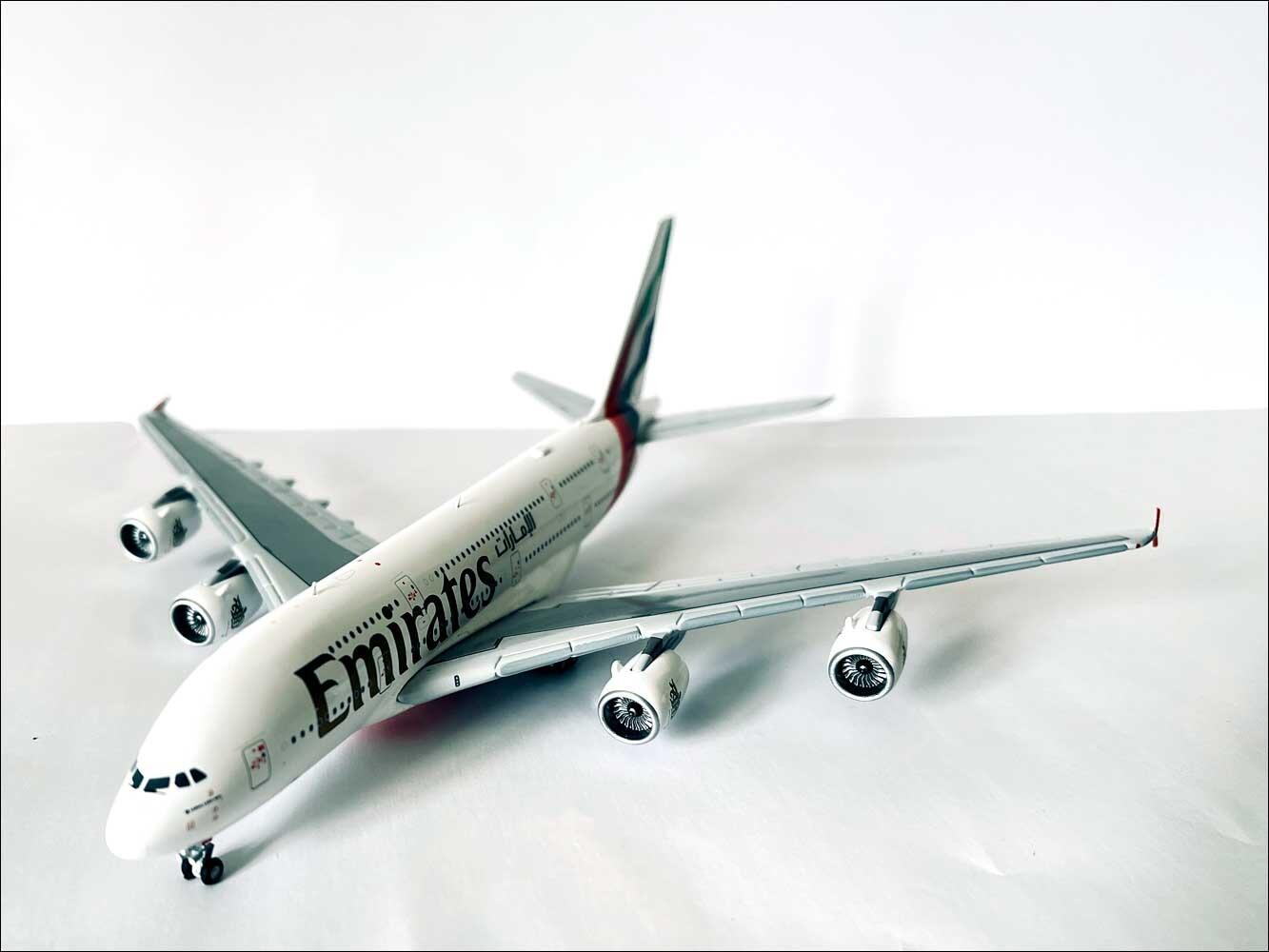 Airbus A380 Emirates A6-EOH (New Livery) 1:400 Scale Model