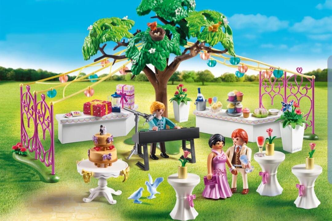 Playmobil 9820 – Coppia Di Sposi In Imballaggio Plastica (senza Scatola Blu)