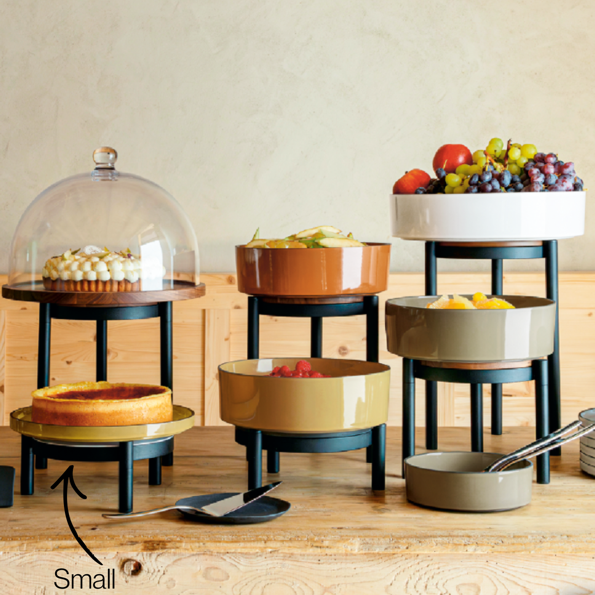 Revol En Scene Small Black Round Riser 24 x 10cm (Box of 2)