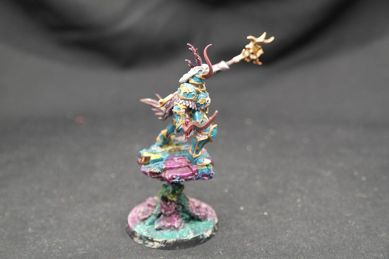Curseling done for my Disciples of tzeentch. Had to give him a bit of