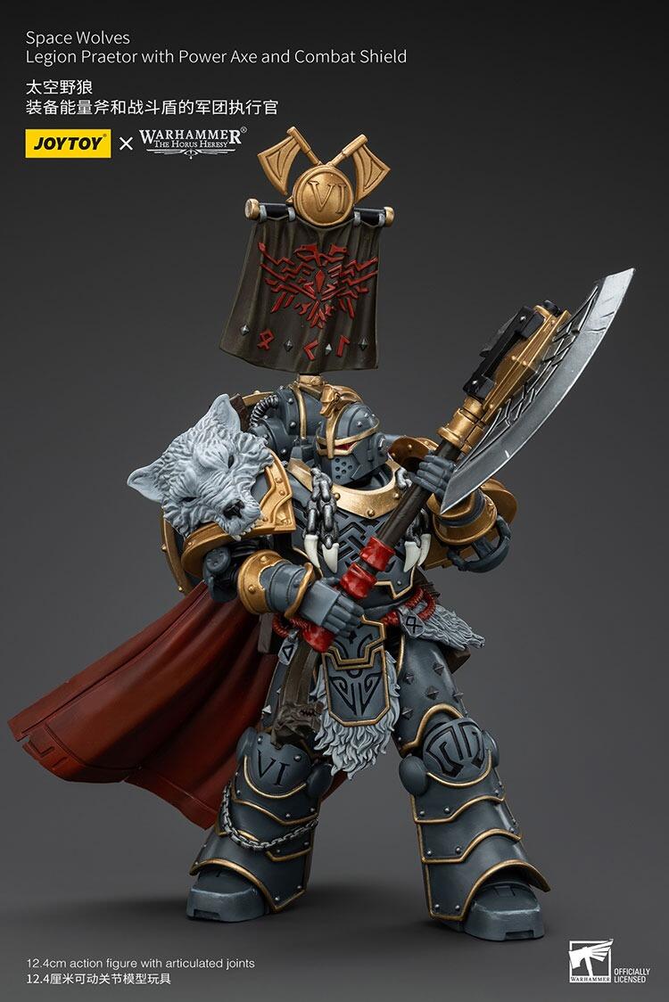 Praetor with combat shield raised pose
